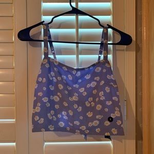 hollister daisy crop top